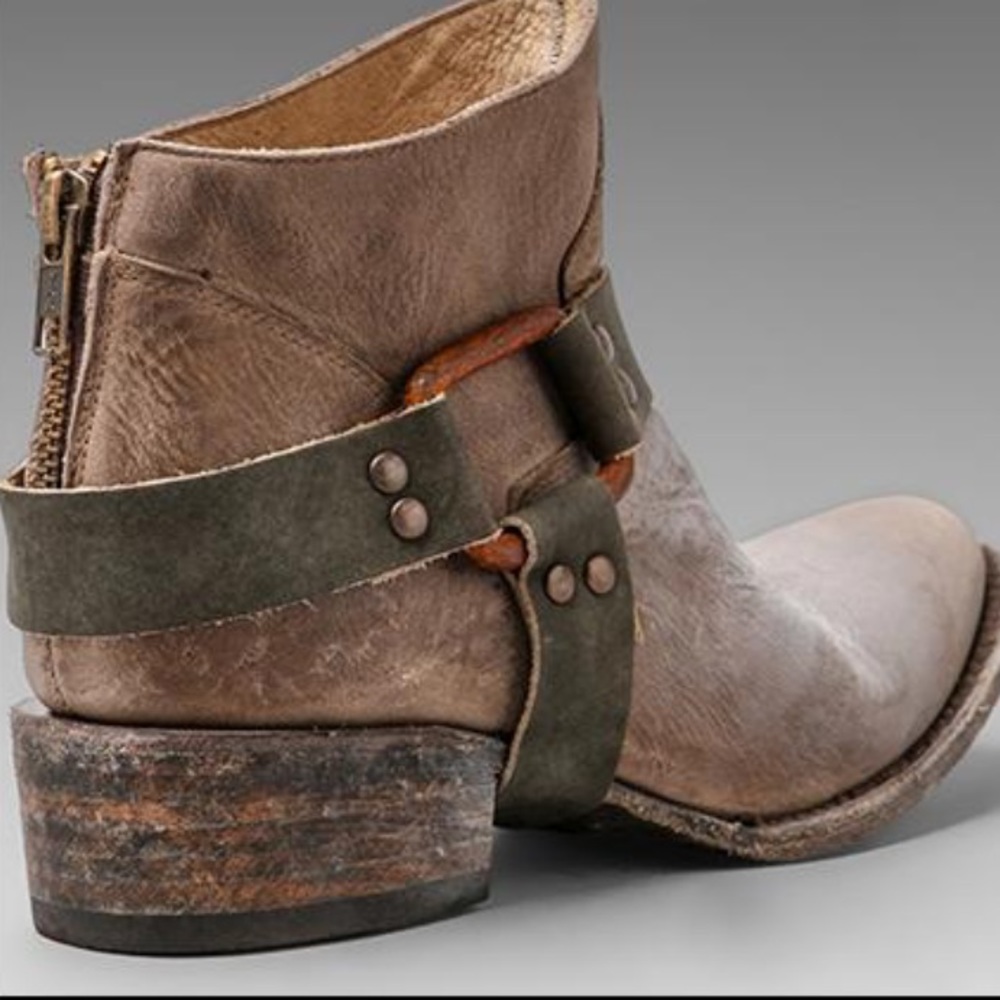SOLD Freebird by Steven Phlow Phoenix Low Boots - Picture 5 of 16